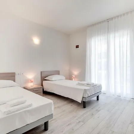 Apartmanhotel Venice Golf 4*